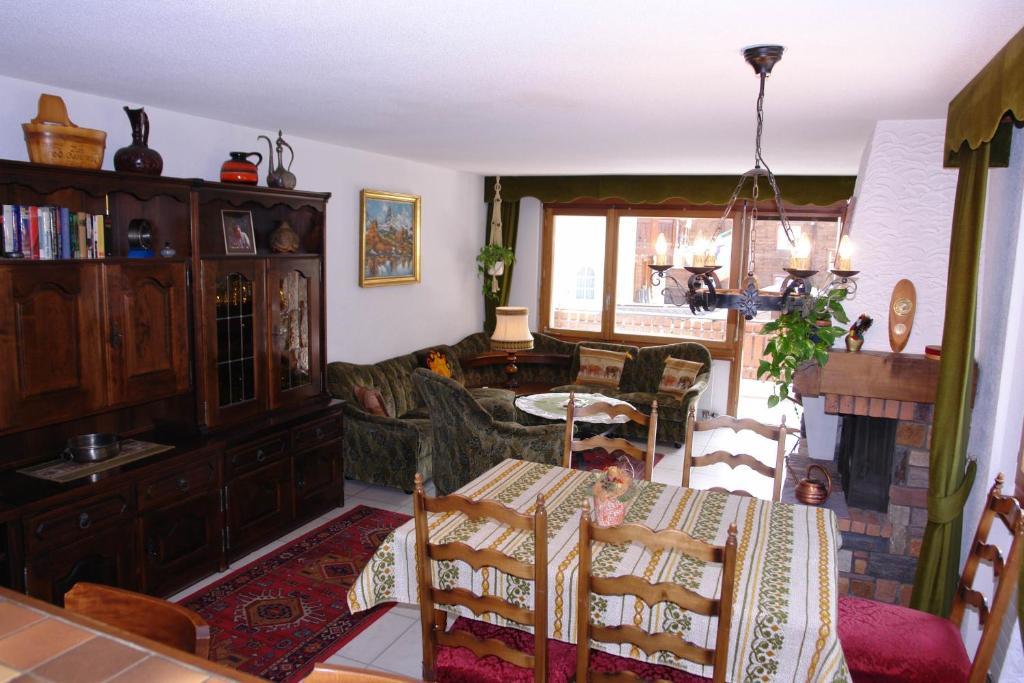 Ferienwohnung Myzermatt Monazit Zimmer foto