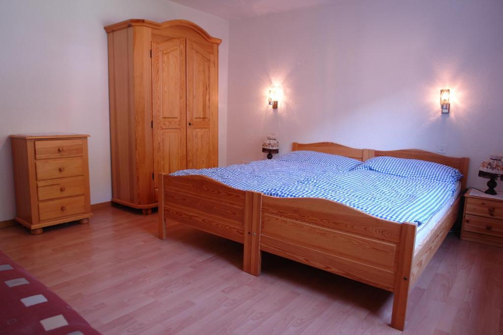 Ferienwohnung Myzermatt Monazit Zimmer foto