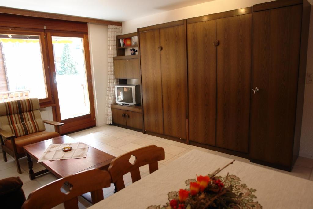 Ferienwohnung Myzermatt Monazit Zimmer foto
